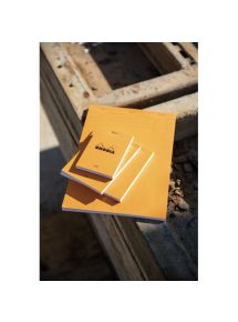 Bloc de bureau 80g Rhodia agrafé en tête, 160 pages, petits carreaux, format 21x29,7cm, orange
